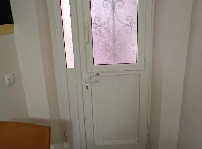 Two-storey Maisonette Next To The Port * Mantouki
